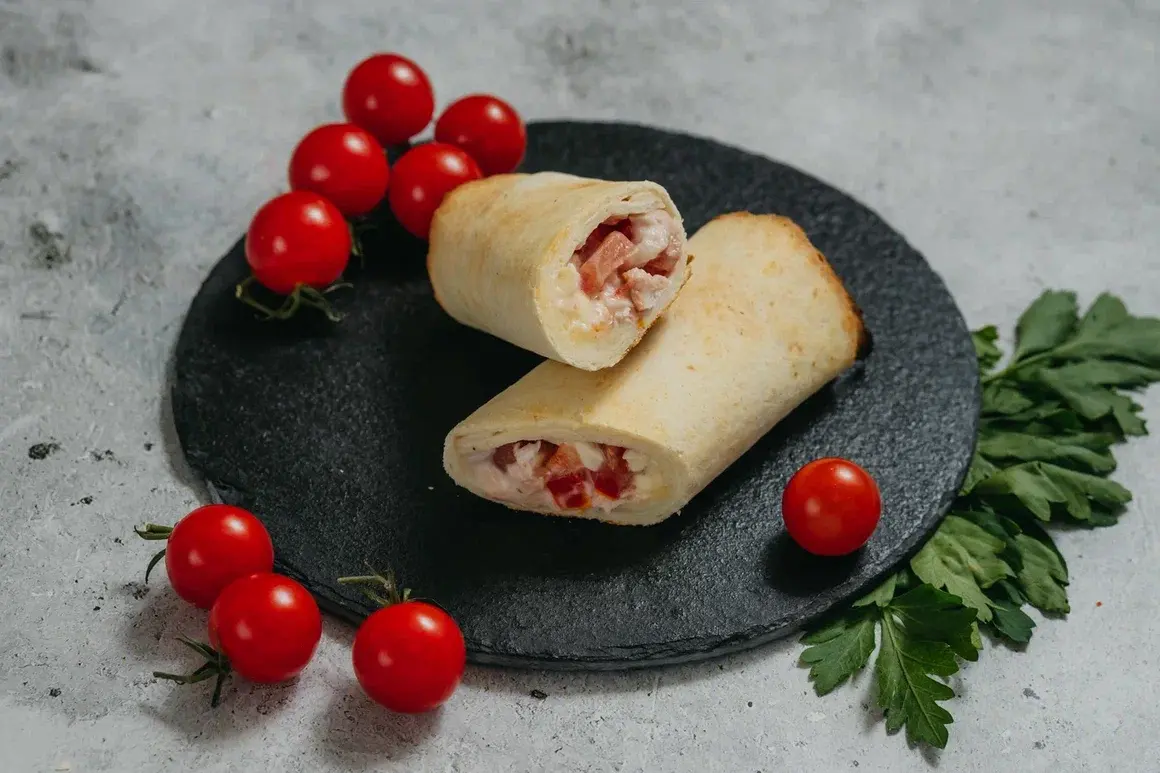 Фото ТОТО ролл с креветкой